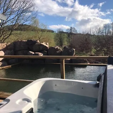 فندق مبيت وإفطار Les Nuits Insolites De La Mothe - En Bulle Ou Tiny House Avec Privatif Outremecourt