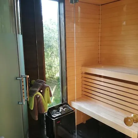 Les Nuits Insolites De La Mothe - En Bulle Ou Tiny House Avec Privatif Bed & Breakfast Outremecourt
