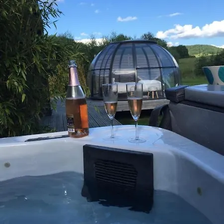 Les Nuits Insolites De La Mothe - En Bulle Ou Tiny House Avec Privatif فندق مبيت وإفطار Outremecourt