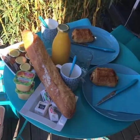Les Nuits Insolites De La Mothe - En Bulle Ou Tiny House Avec Privatif Bed & Breakfast Outremecourt