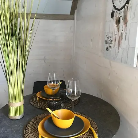 Les Nuits Insolites De La Mothe - En Bulle Ou Tiny House Avec Privatif فندق مبيت وإفطار Outremecourt