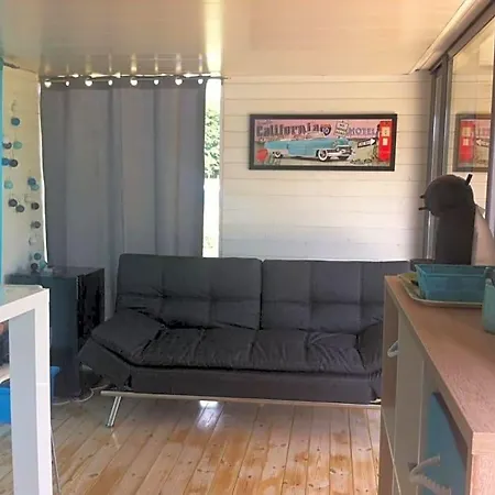 Les Nuits Insolites De La Mothe - En Bulle Ou Tiny House Avec Privatif Bed & Breakfast Outremecourt