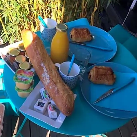 Les Nuits Insolites De La Mothe - En Bulle Ou Tiny House Avec Privatif Bed & Breakfast Outremecourt